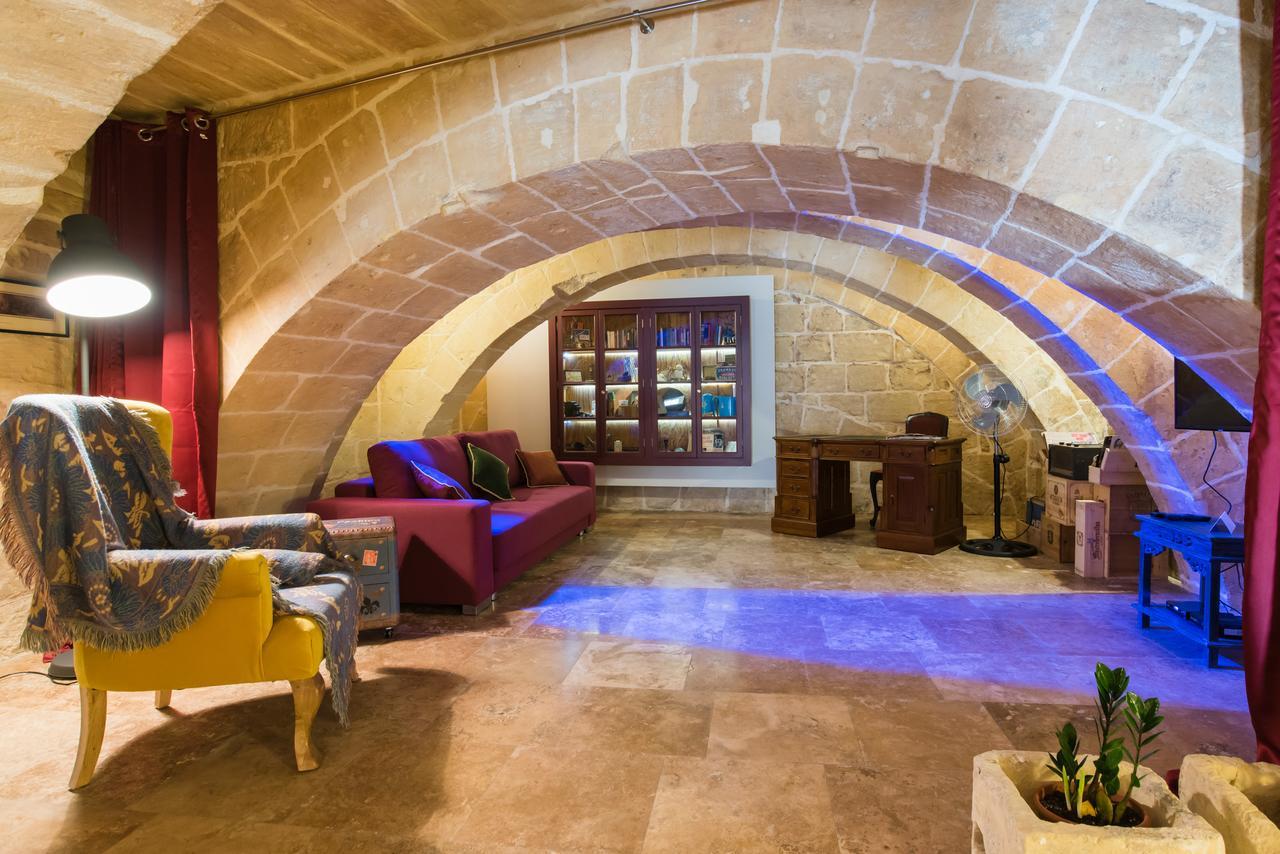 1 Bedroom Heritage Apartment Валета Екстериор снимка